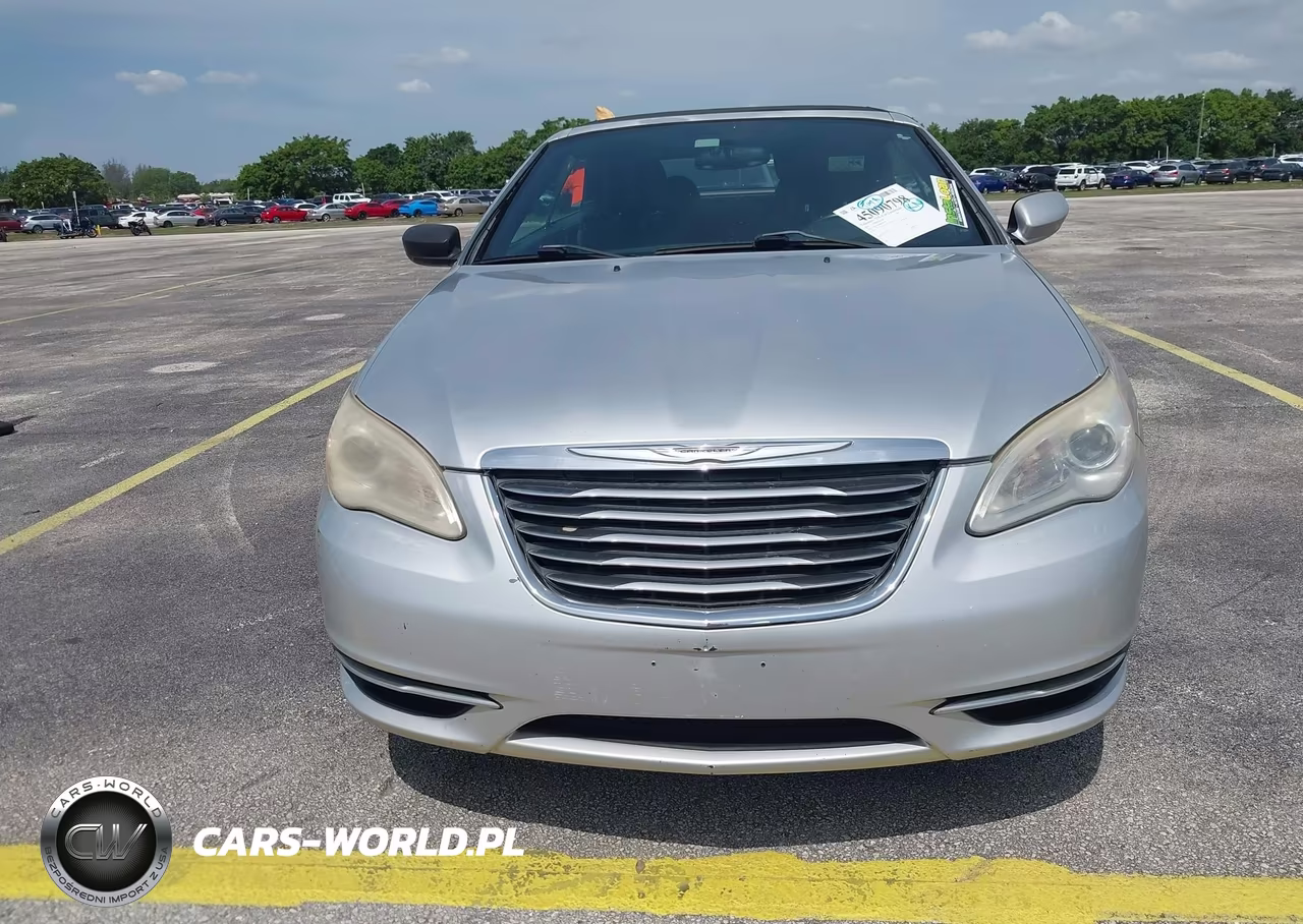 2011 Chrysler 200 Touring VIN:1C3BC2EG0BN537611 - 6