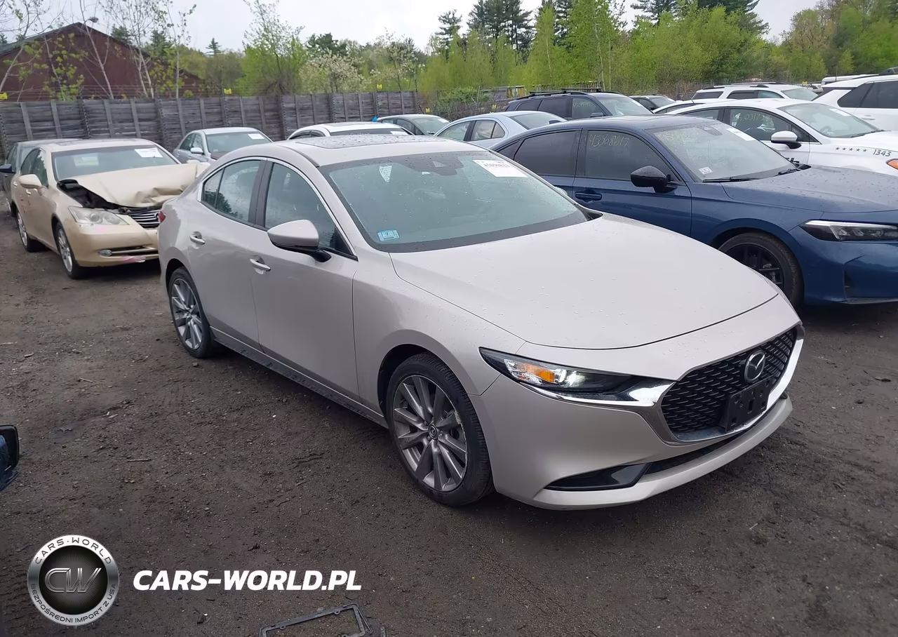 2022 Mazda Mazda3 Preferred – zdjęcie 1 z 17