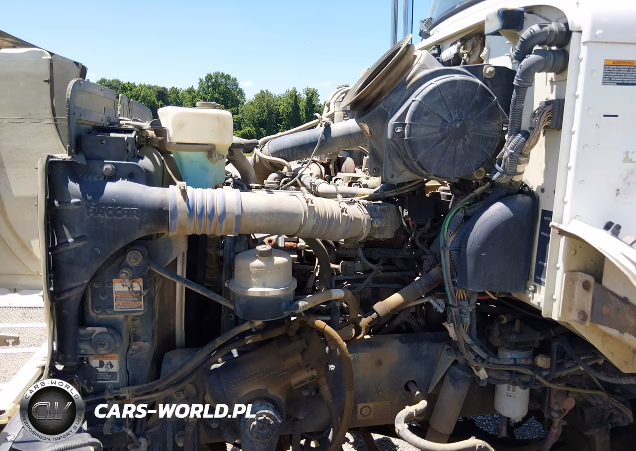 2016 Peterbilt 348 VIN:2NP3LJ0X7GM325600 - 9