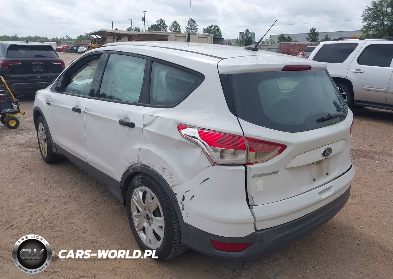 2013 Ford Escape S VIN:1FMCU0F70DUA48145 - 3