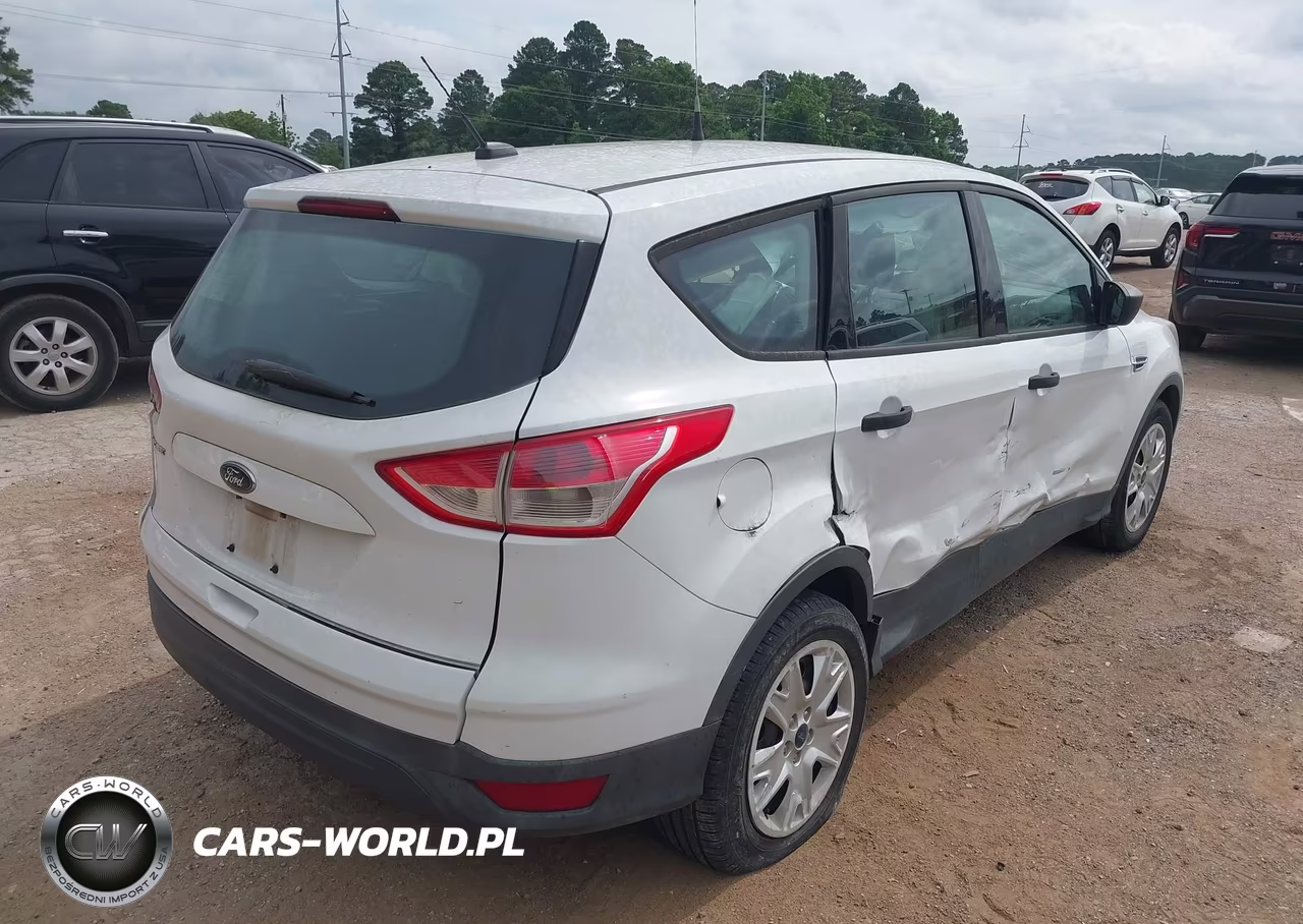 2013 Ford Escape S VIN:1FMCU0F70DUA48145 - 4