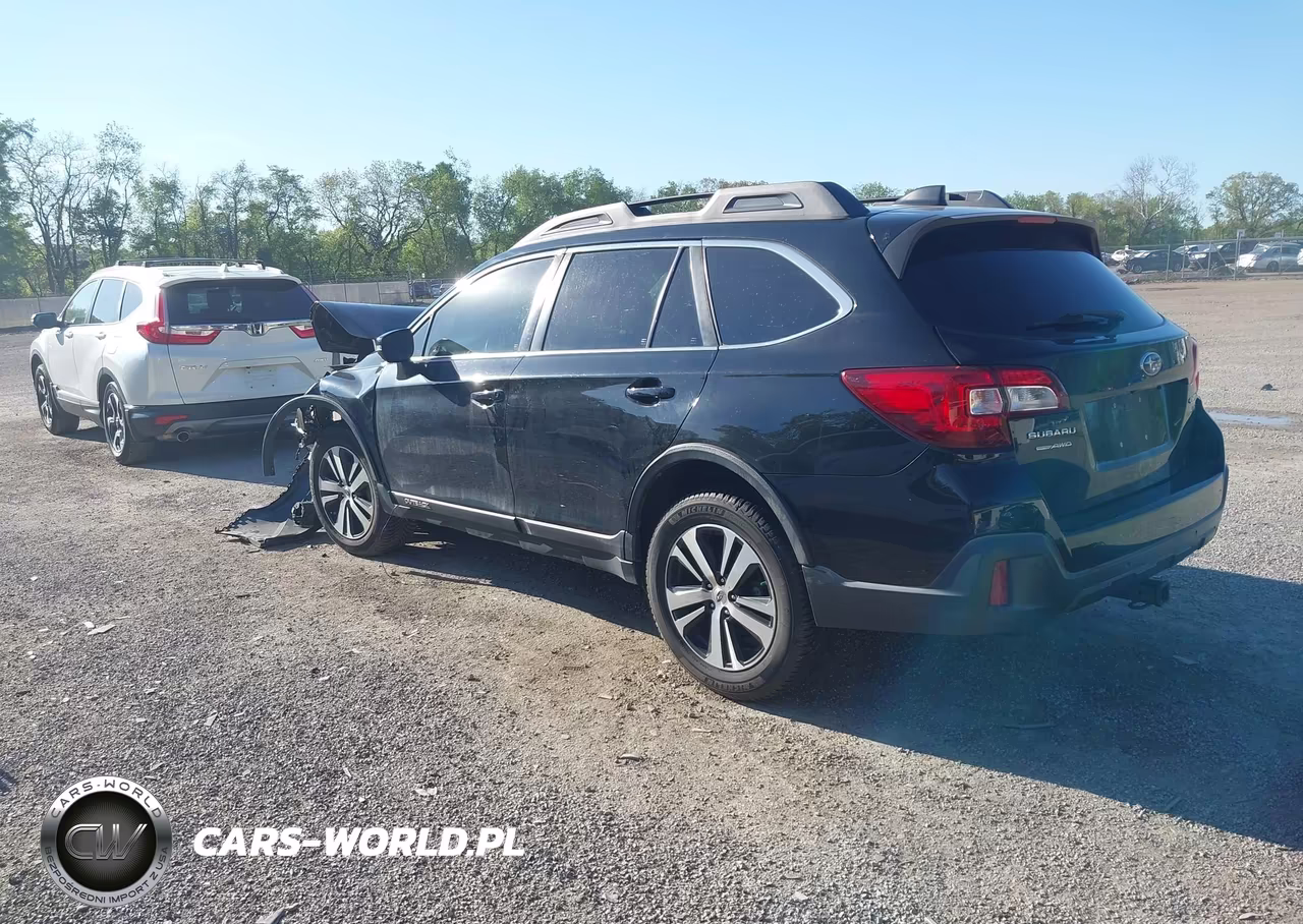 2019 Subaru Outback 3.6R Limited VIN:4S4BSENC7K3327737 - 3