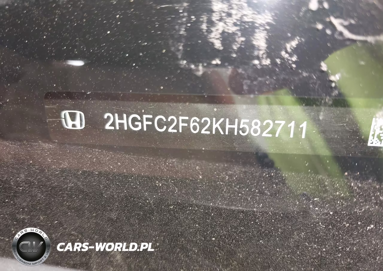 2019 Honda Civic Lx VIN:2HGFC2F62KH582711 - 9