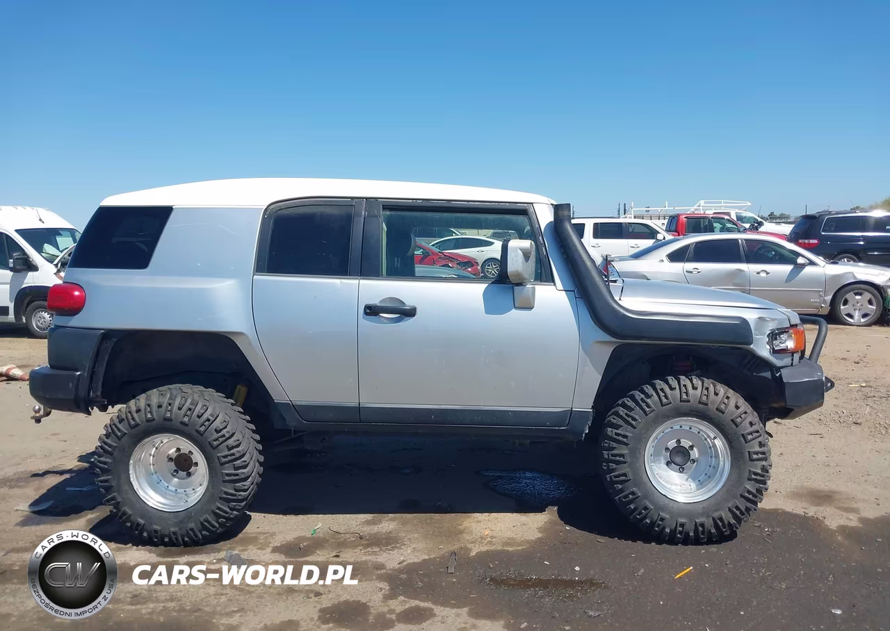 2008 Toyota Fj Cruiser VIN:JTEBU11F78K018951 - 13