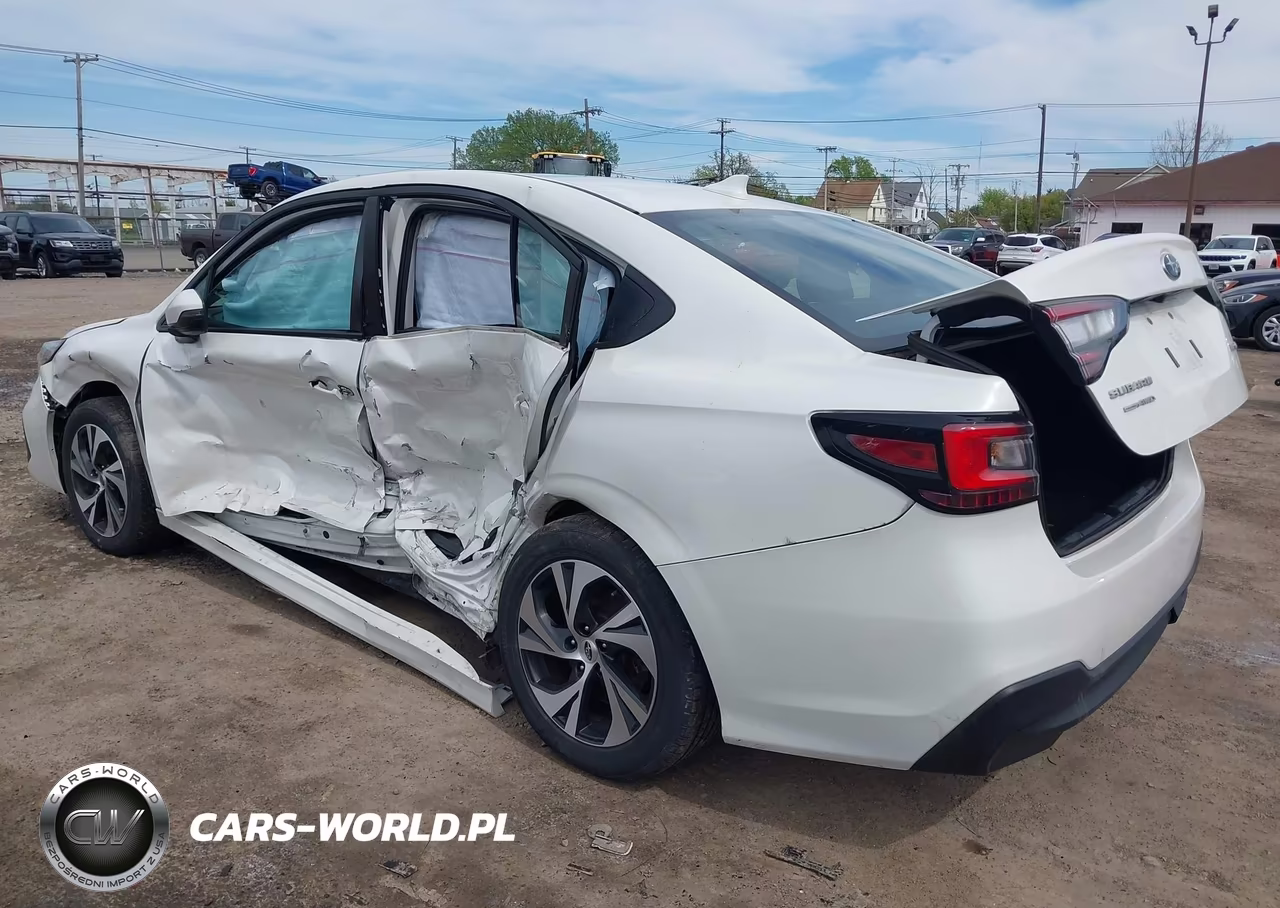 2023 Subaru Legacy Premium VIN:4S3BWAC60P3004071 - 3