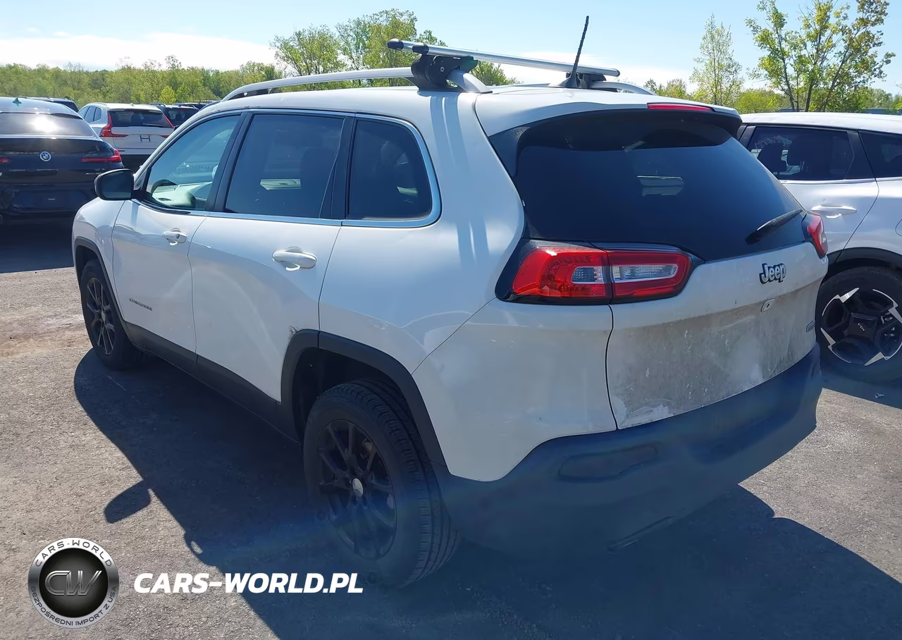 2018 Jeep Cherokee Latitude Fwd VIN:1C4PJLCB2JD504182 - 3