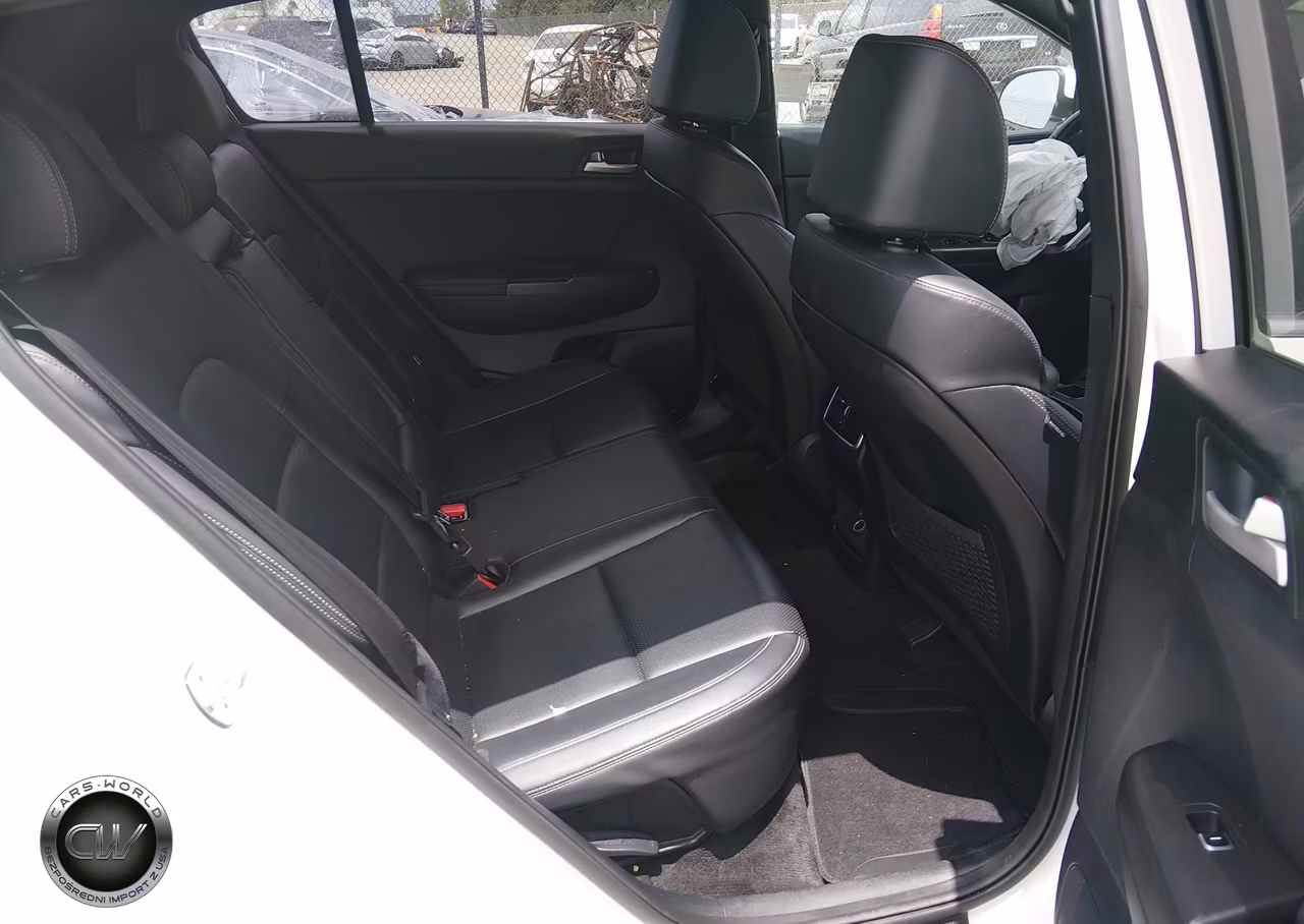 2020 Kia Sportage S VIN:KNDP63AC2L7740152 - 8