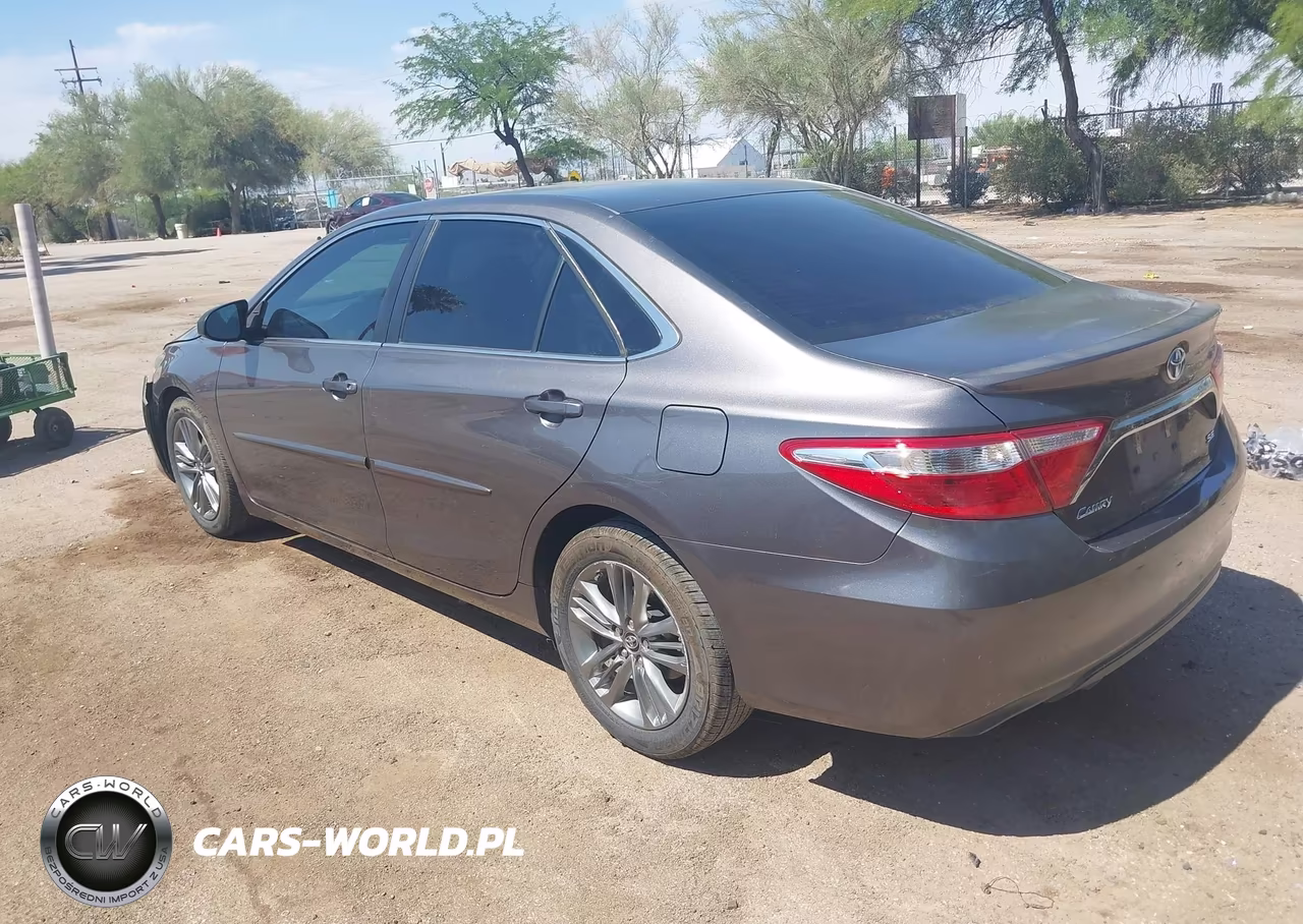 2017 Toyota Camry Se VIN:4T1BF1FK3HU641987 - 3