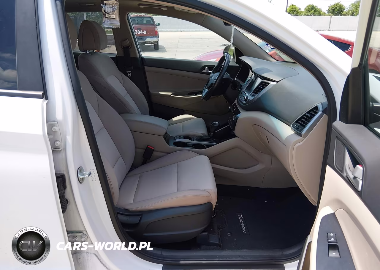 2018 Hyundai Tucson Value VIN:KM8J33A28JU778453 - 5