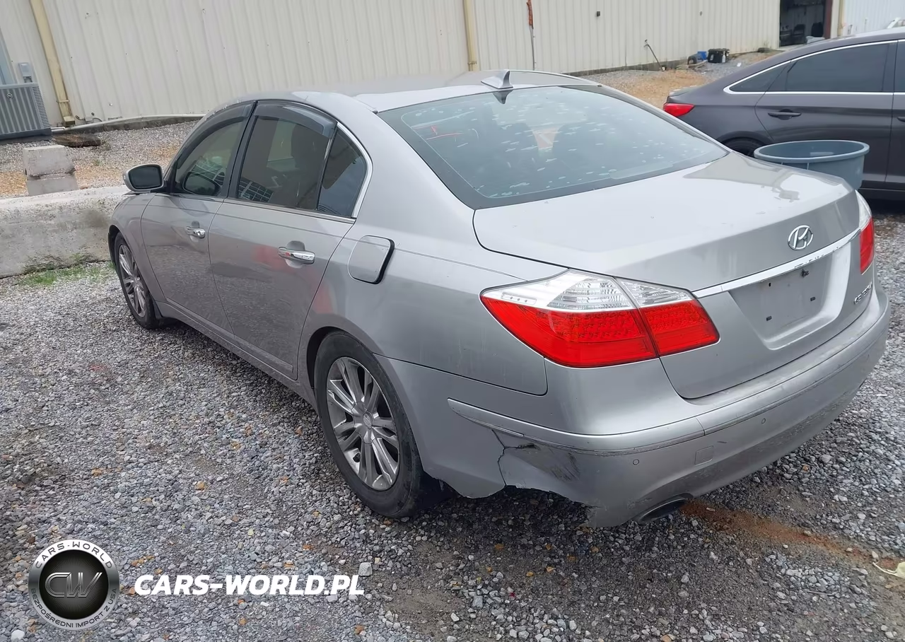 2011 Hyundai Genesis 4.6 VIN:KMHGC4DF6BU139603 - 3