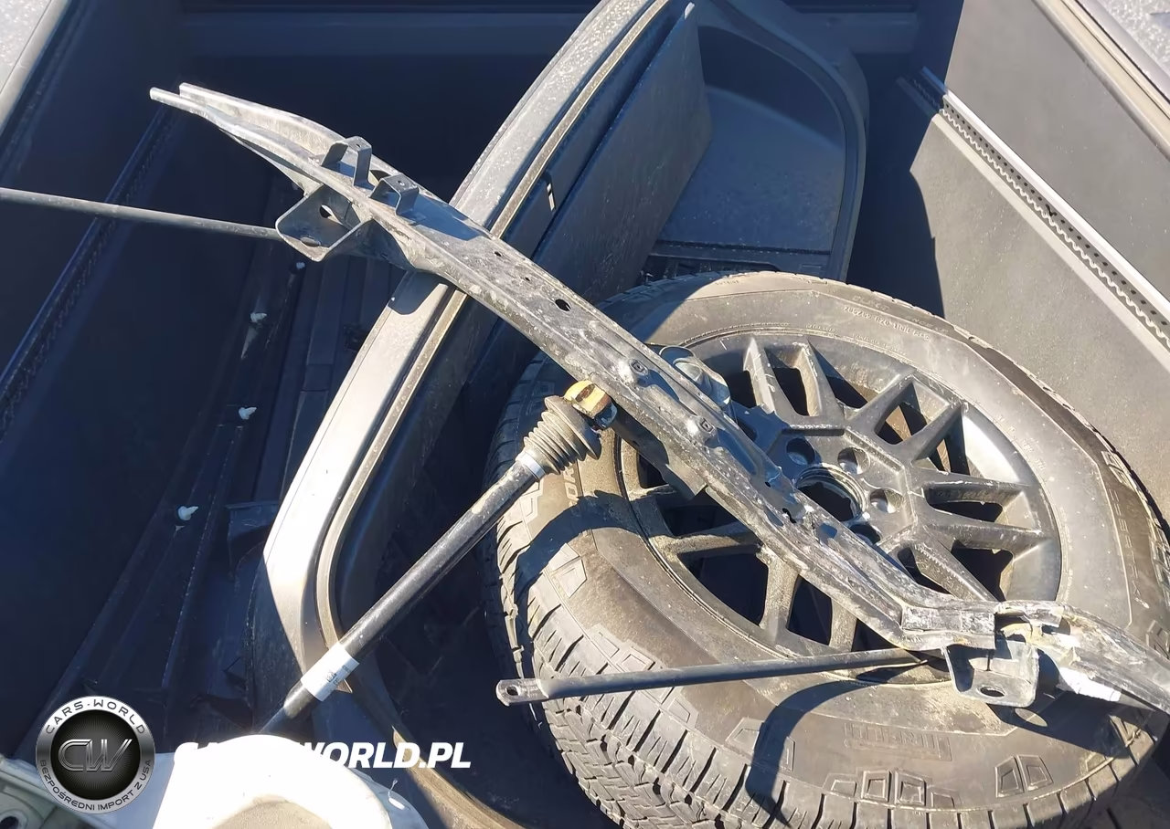 2025 Tesla Cybertruck All-Wheel Drive VIN:7G2CEHED3SA068560 - 12
