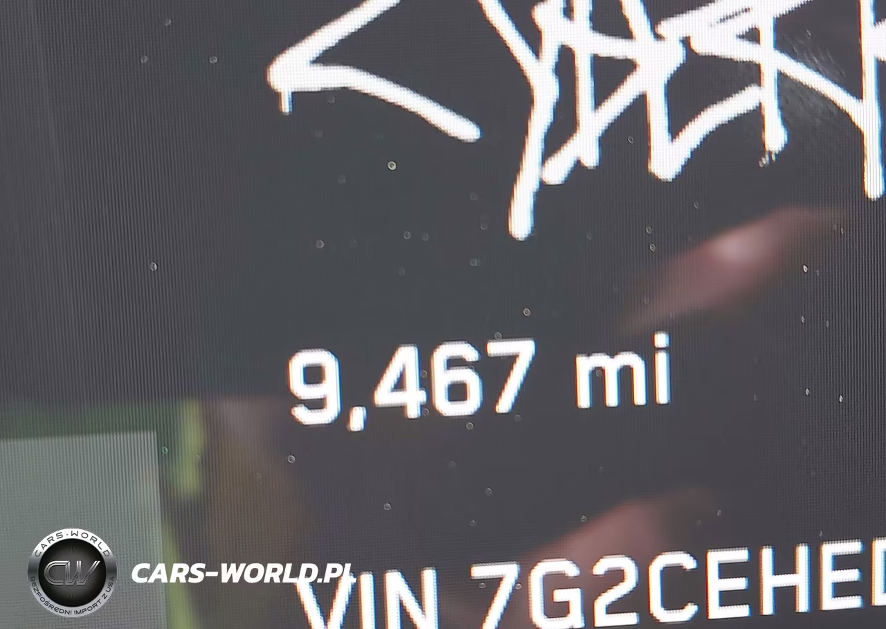 2025 Tesla Cybertruck All-Wheel Drive VIN:7G2CEHED3SA068560 - 16