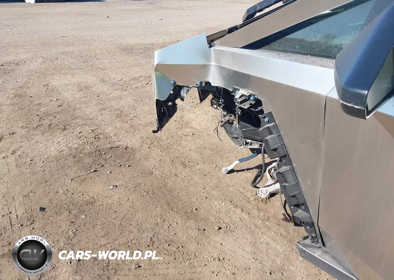 2025 Tesla Cybertruck All-Wheel Drive VIN:7G2CEHED3SA068560 - 18