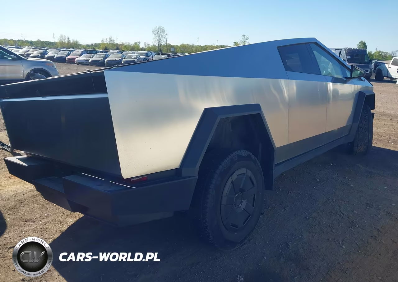 2025 Tesla Cybertruck All-Wheel Drive VIN:7G2CEHED3SA068560 - 4