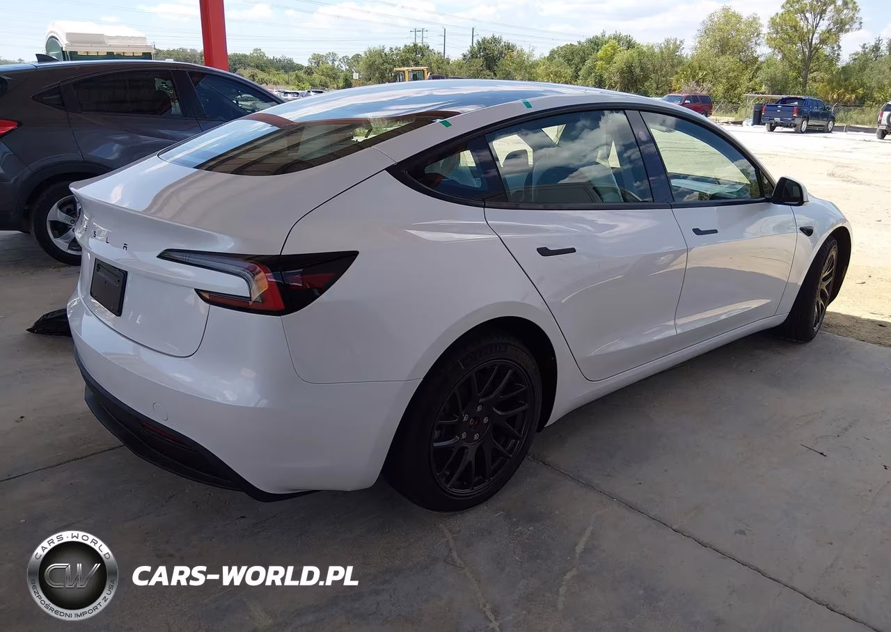2026 Tesla Model 3 Premium Rear-Wheel Drive-Rear-Wheel Drive VIN:5YJ3E1EA5TF160838 - 4