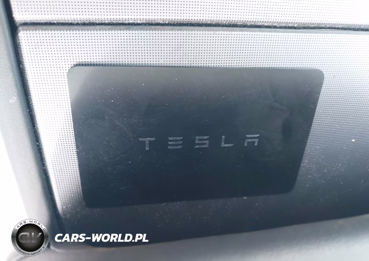2026 Tesla Model Y All-Wheel Drive-Long Range Launch Series-Premium All-Wheel Drive VIN:7SAYGDEE4TA387961 - 11