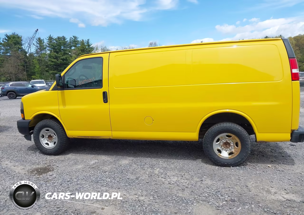 2020 GMC Savana Cargo Rwd 2500 Regular Wheelbase Work Van VIN:1GTW7AFG9L1252229 - 14