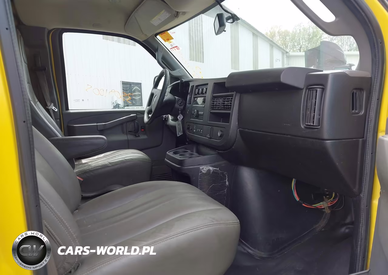 2020 GMC Savana Cargo Rwd 2500 Regular Wheelbase Work Van VIN:1GTW7AFG9L1252229 - 5