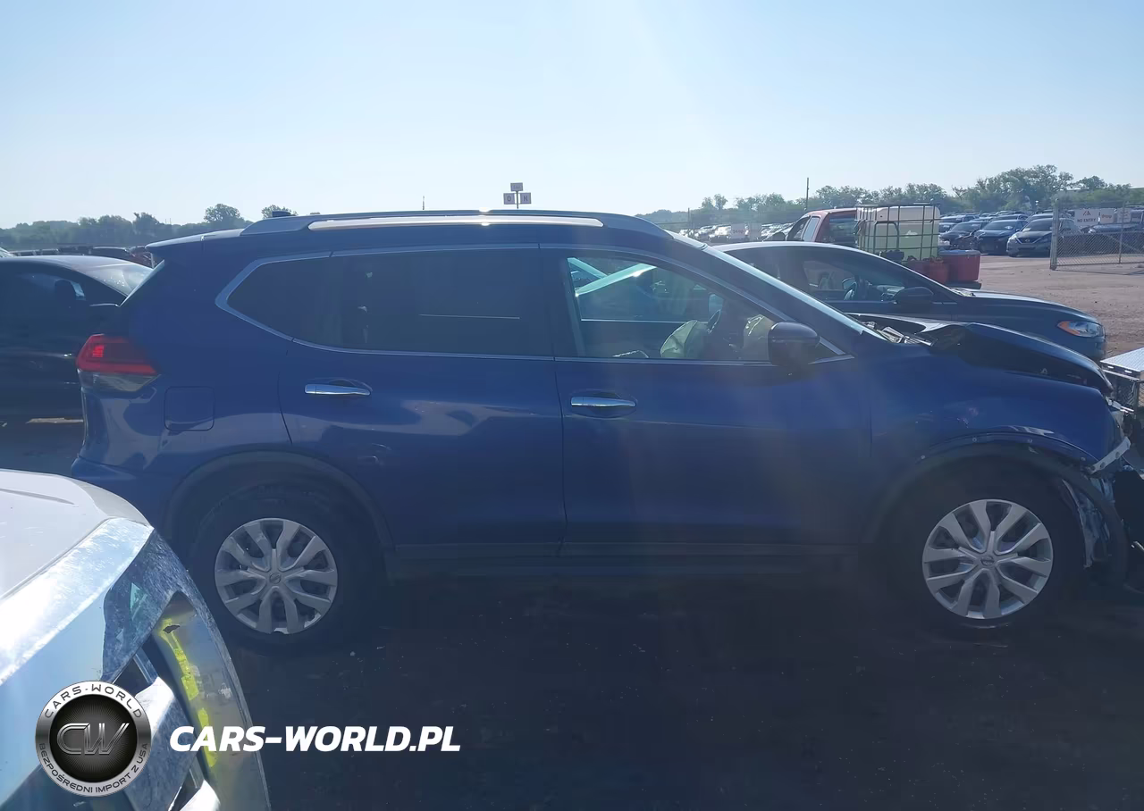 2017 Nissan Rogue S VIN:5N1AT2MV1HC818985 - 13