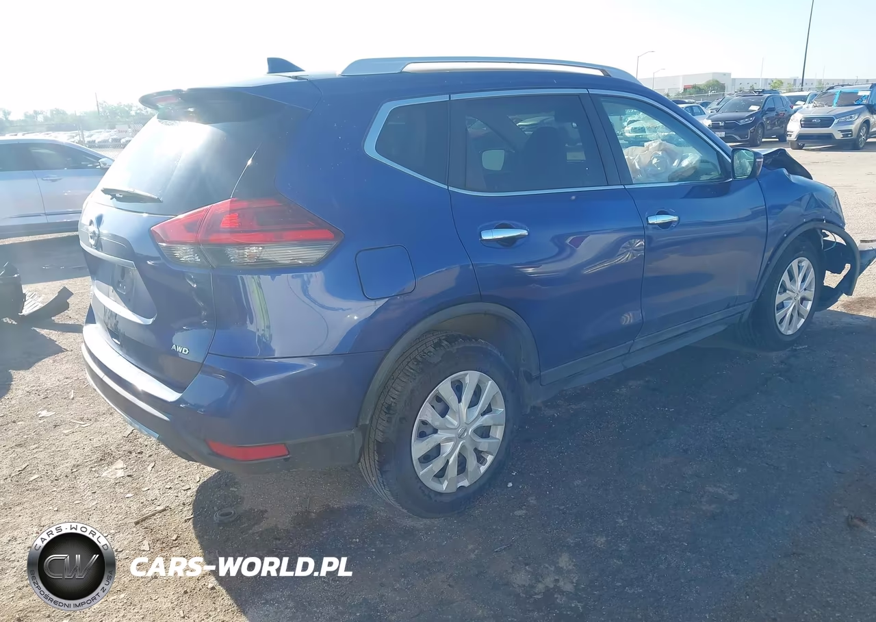 2017 Nissan Rogue S VIN:5N1AT2MV1HC818985 - 4