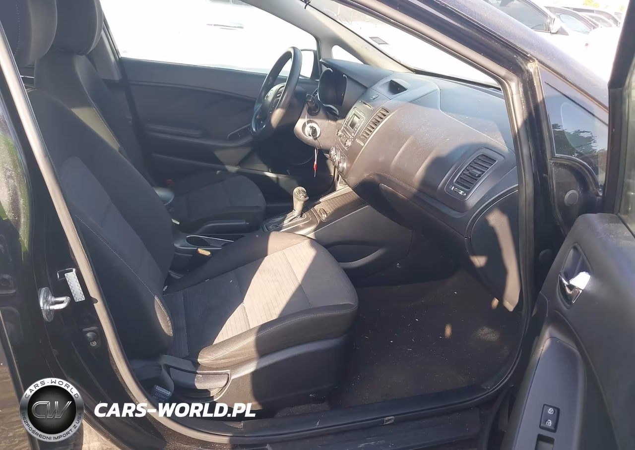 2015 Kia Forte Lx VIN:KNAFX4A6XF5411592 - 5