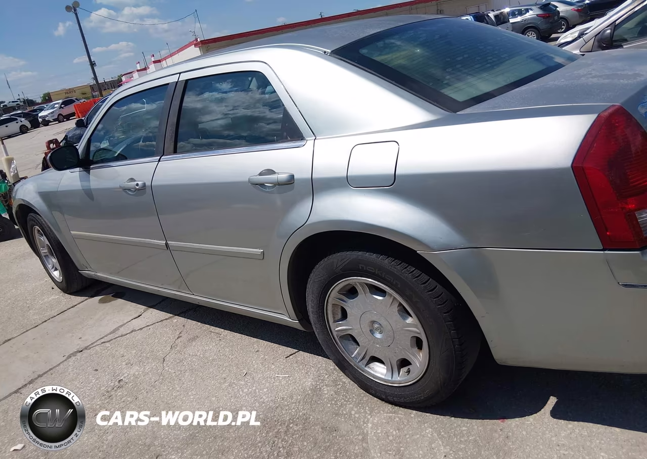 2005 Chrysler 300 Touring VIN:2C3AA53G15H539838 - 14