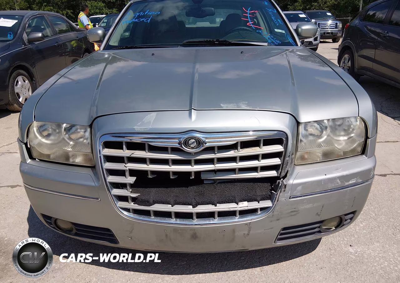 2005 Chrysler 300 Touring VIN:2C3AA53G15H539838 - 6
