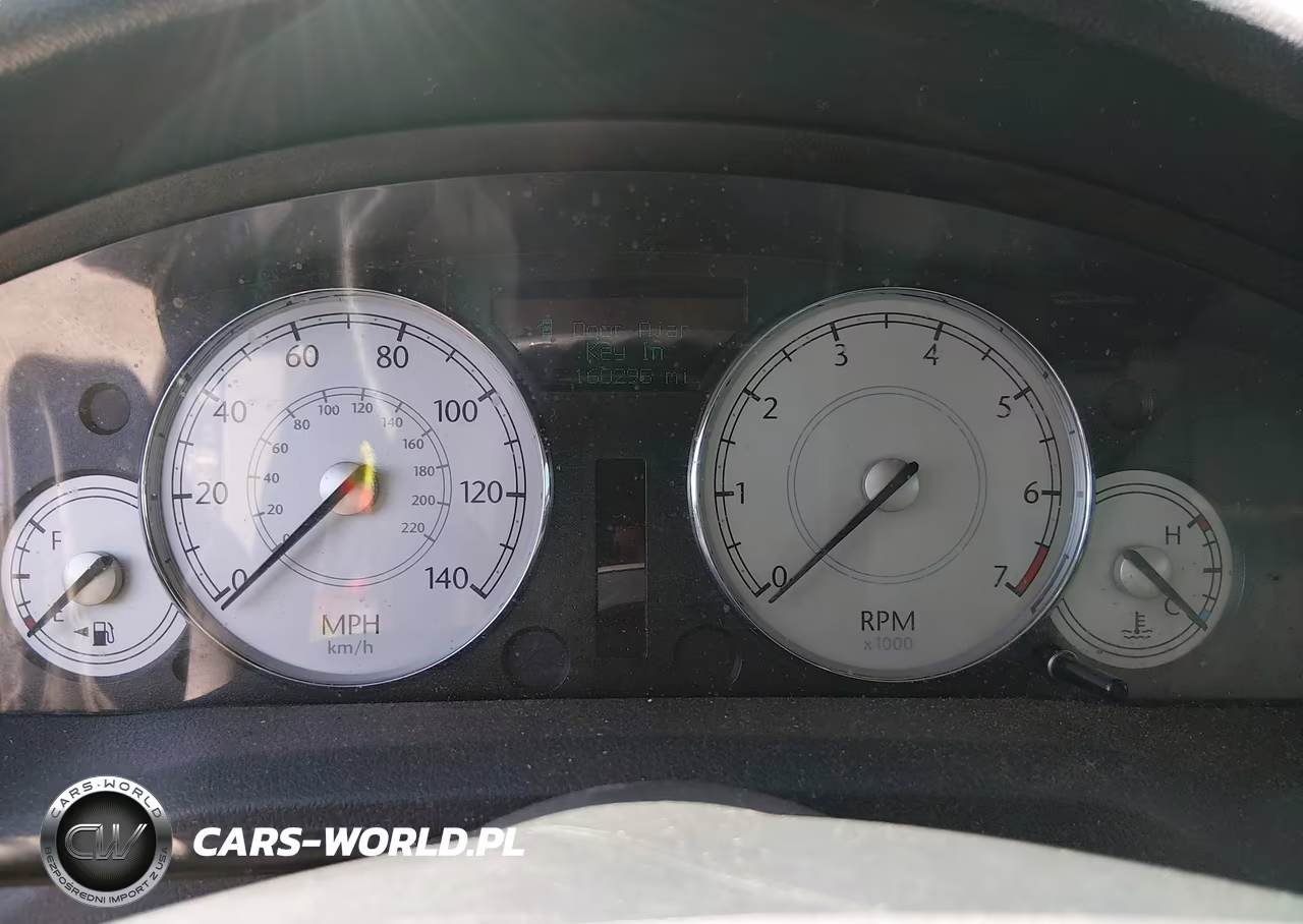 2005 Chrysler 300 Touring VIN:2C3AA53G15H539838 - 7