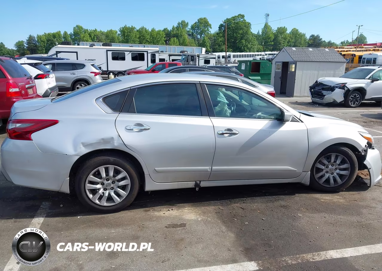 2018 Nissan Altima 2.5 S VIN:1N4AL3AP7JC237597 - 14