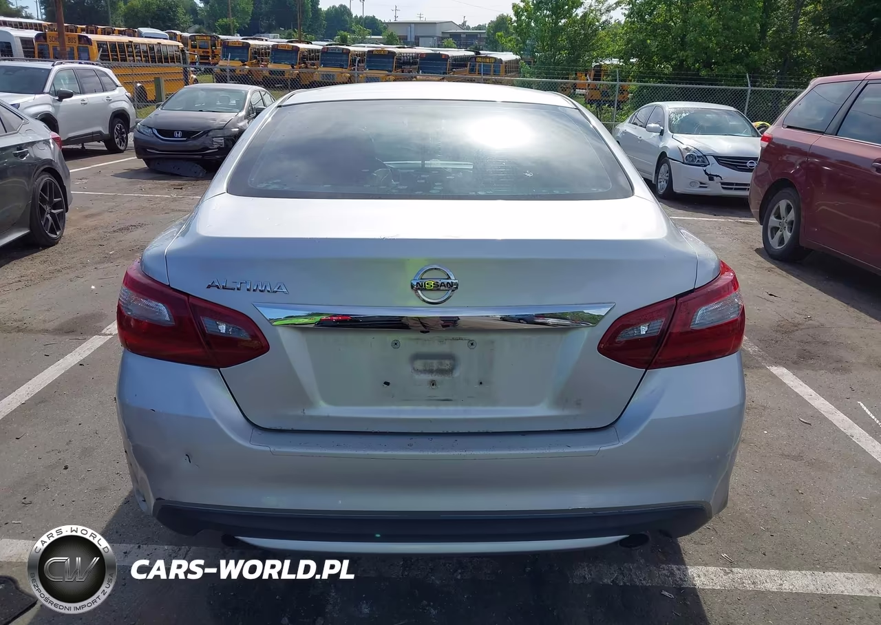2018 Nissan Altima 2.5 S VIN:1N4AL3AP7JC237597 - 17