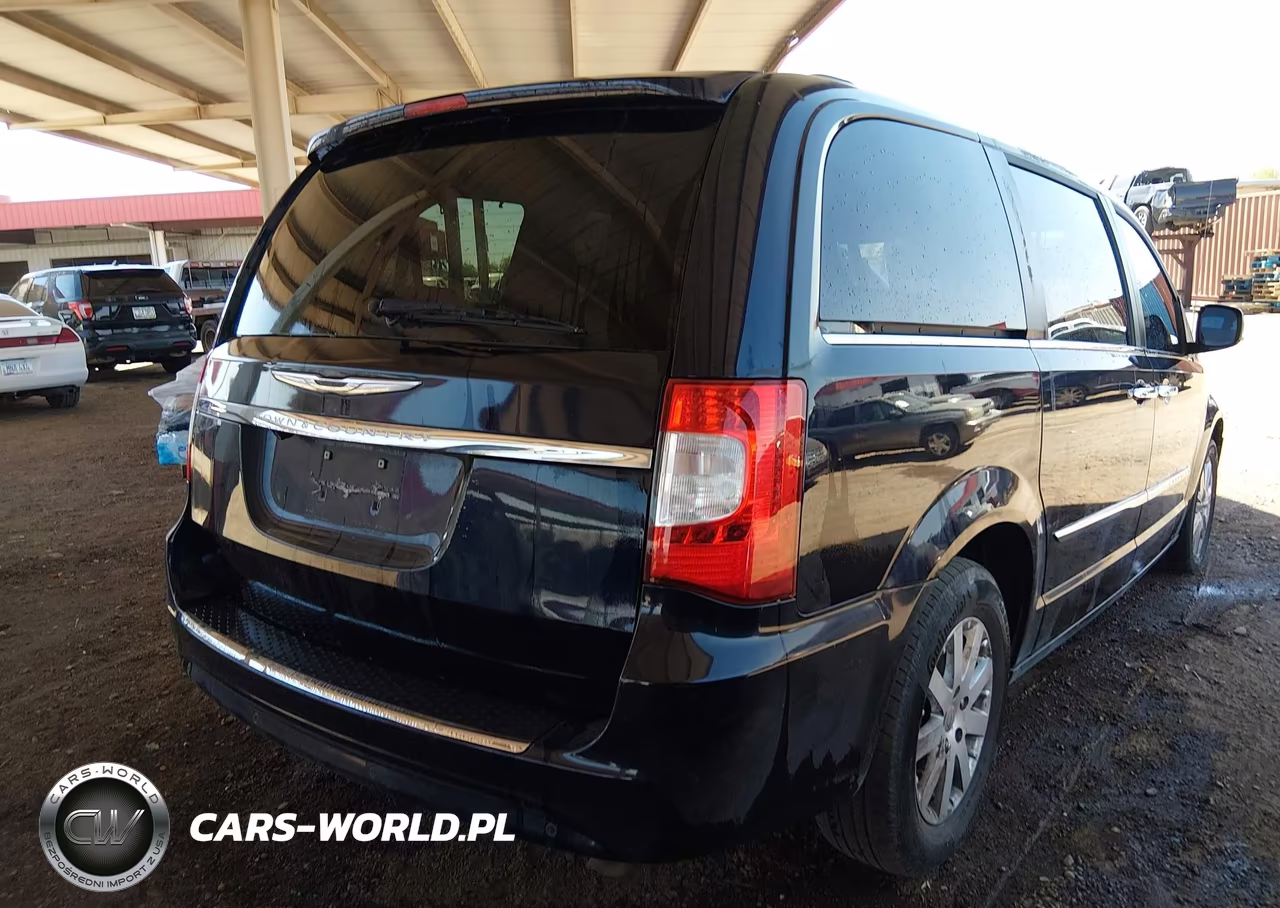 2011 Chrysler Town & Country Touring-L VIN:2A4RR8DG6BR612371 - 4