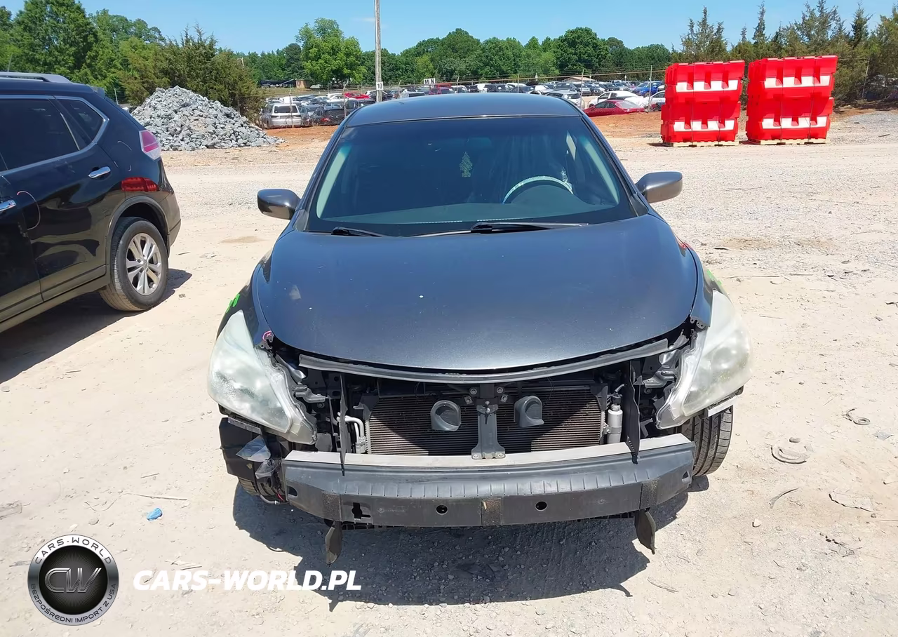 2015 Nissan Altima 2.5 S VIN:1N4AL3AP0FN919894 - 12