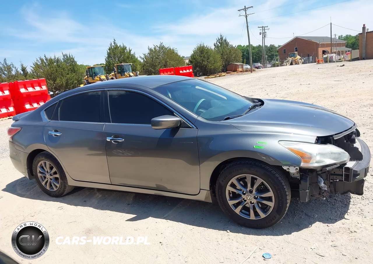2015 Nissan Altima 2.5 S VIN:1N4AL3AP0FN919894 - 13