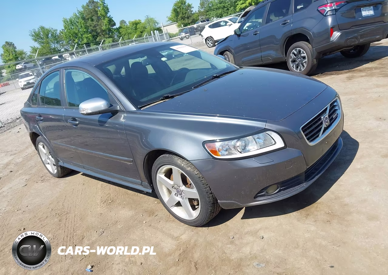 2010 Volvo S40 T5 R-Design