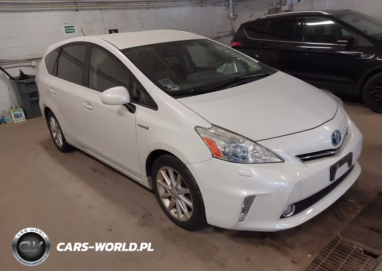 Główne zdjęcie 2013 Toyota Prius V Five