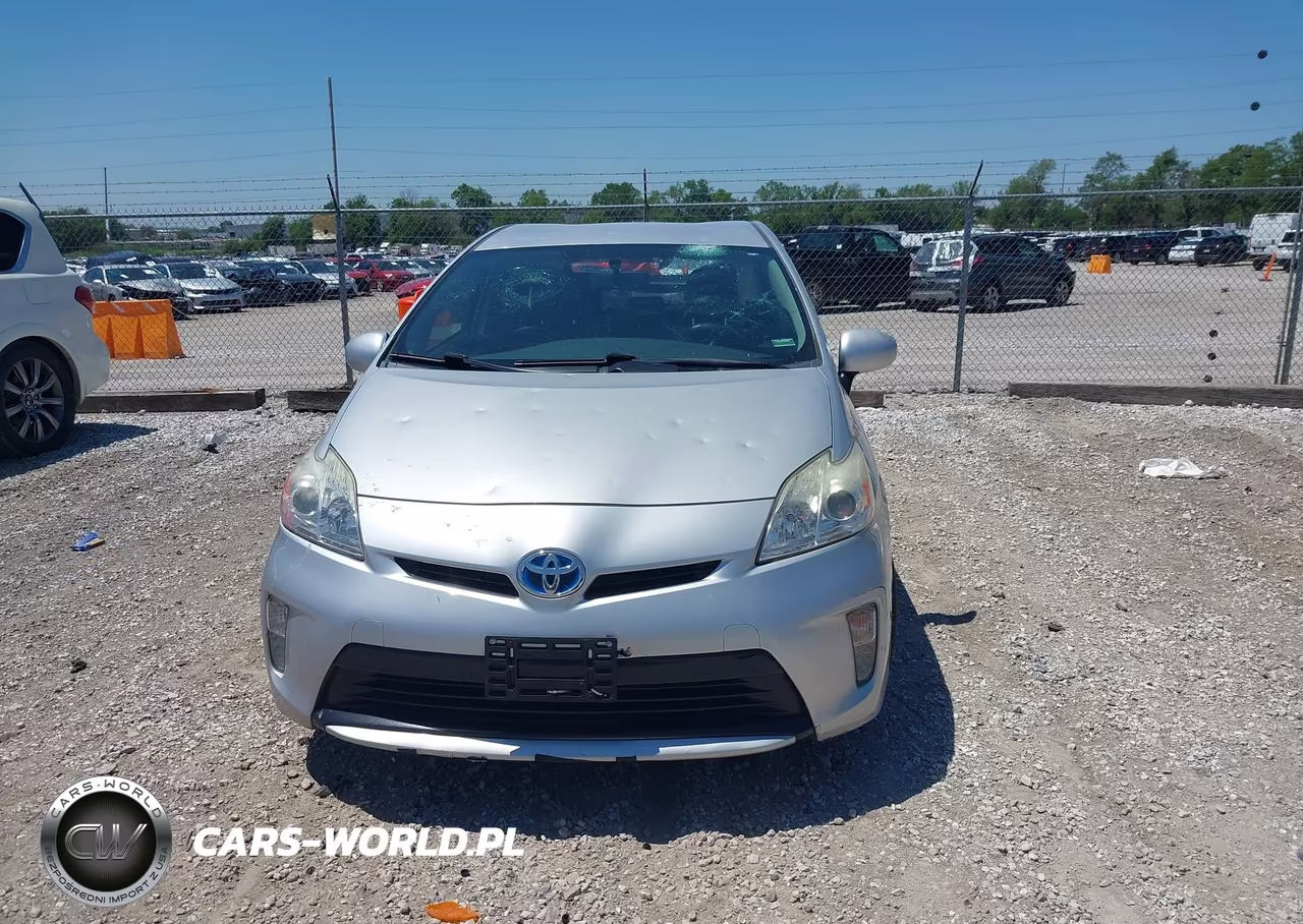2015 Toyota Prius Two VIN:JTDKN3DU1F0447552 - 12