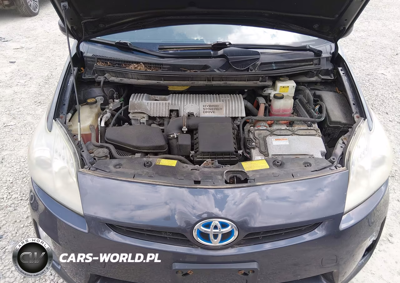 2011 Toyota Prius Two VIN:JTDKN3DU4B1385312 - 10