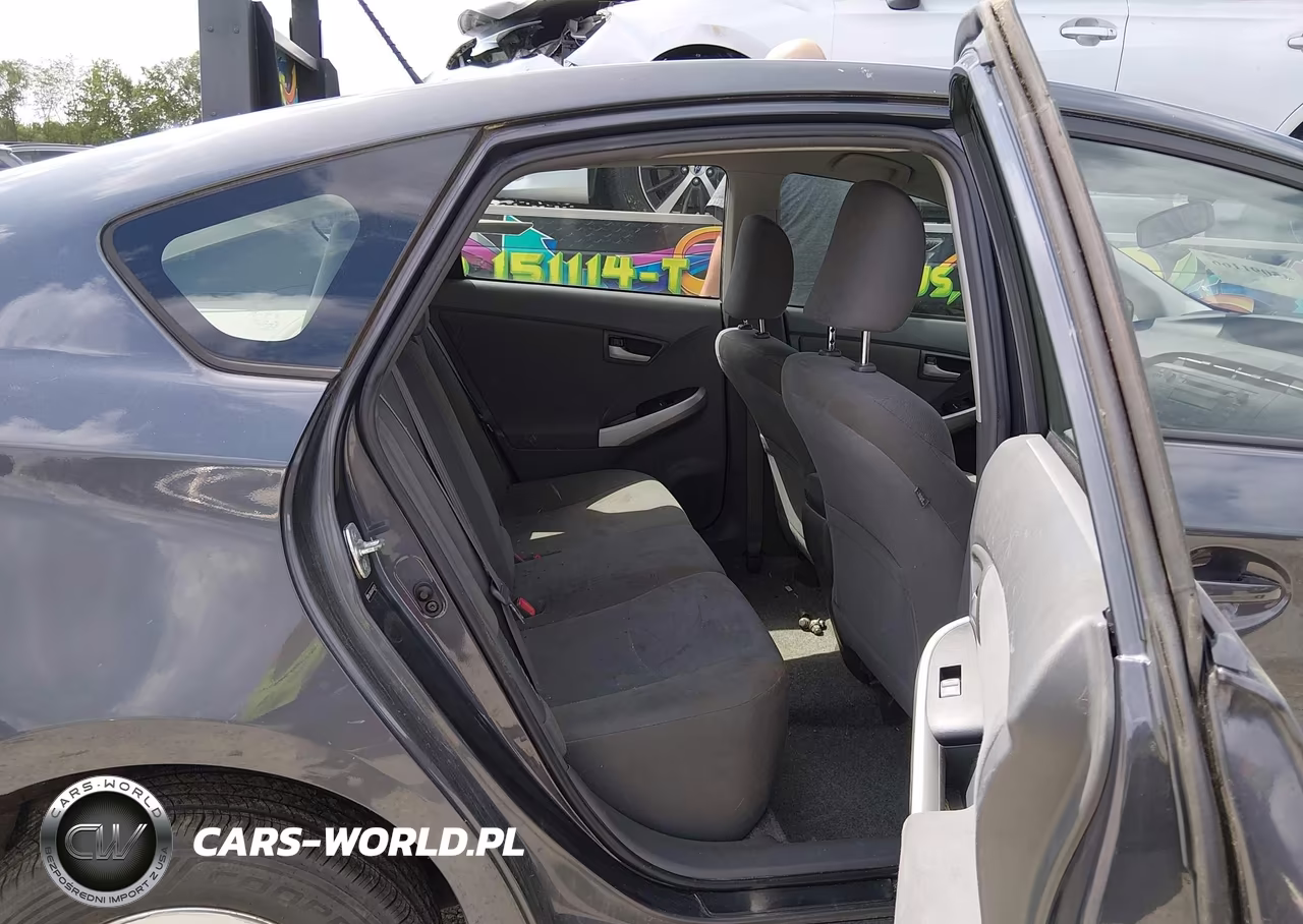 2011 Toyota Prius Two VIN:JTDKN3DU4B1385312 - 8