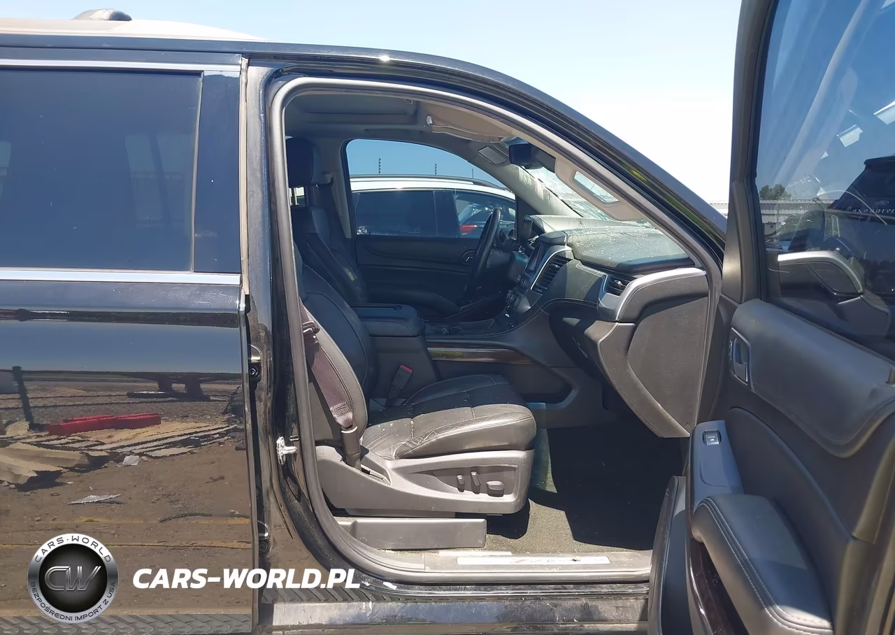2017 Chevrolet Suburban Lt VIN:1GNSKHKC1HR341351 - 5