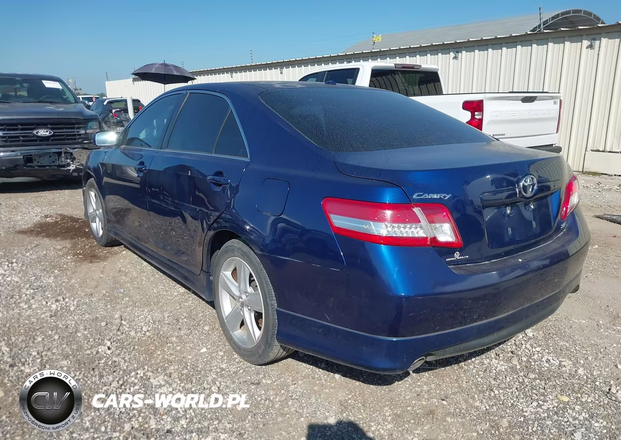 2010 Toyota Camry Se VIN:4T1BF3EK0AU580133 - 3