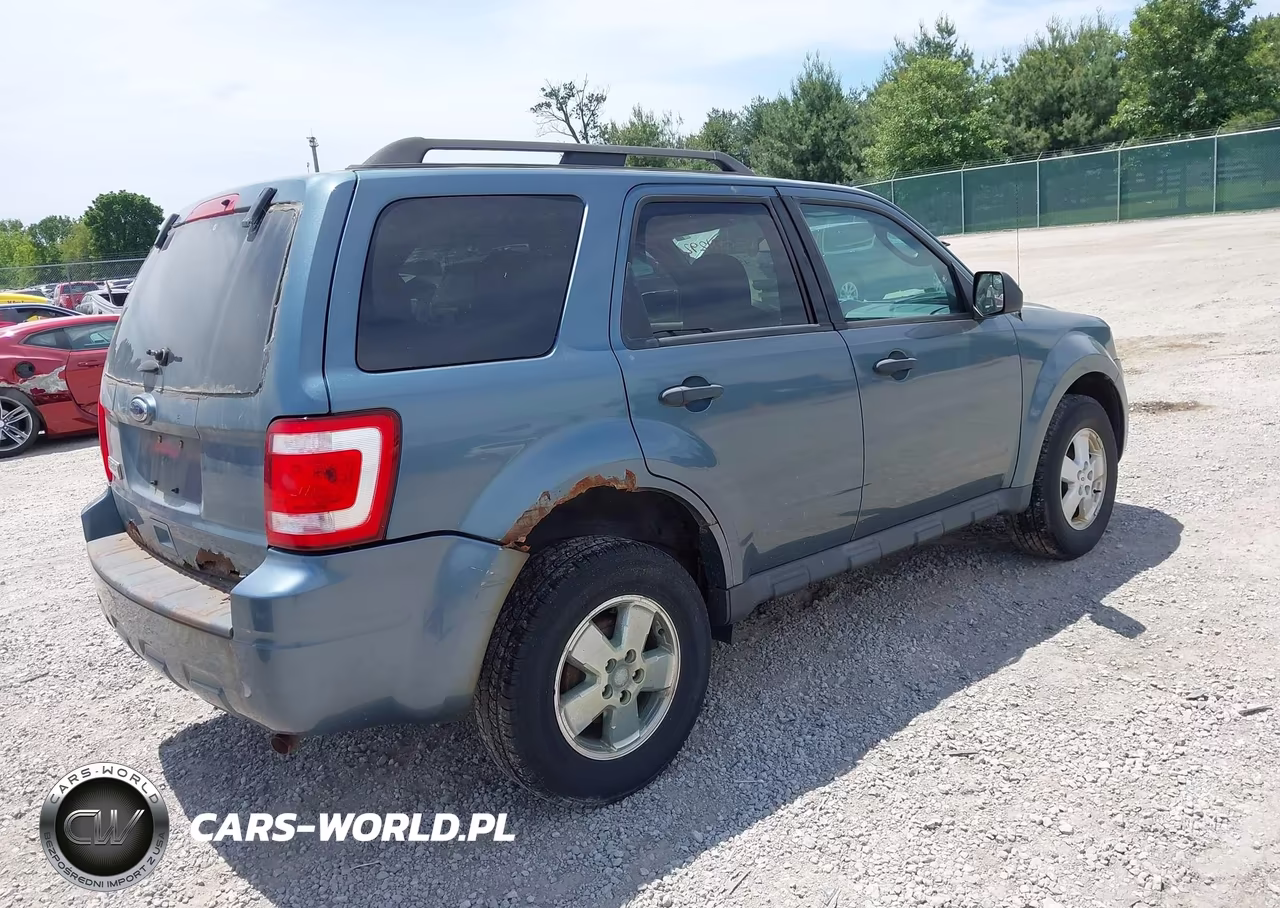 2011 Ford Escape Xlt VIN:1FMCU0D73BKB44721 - 4
