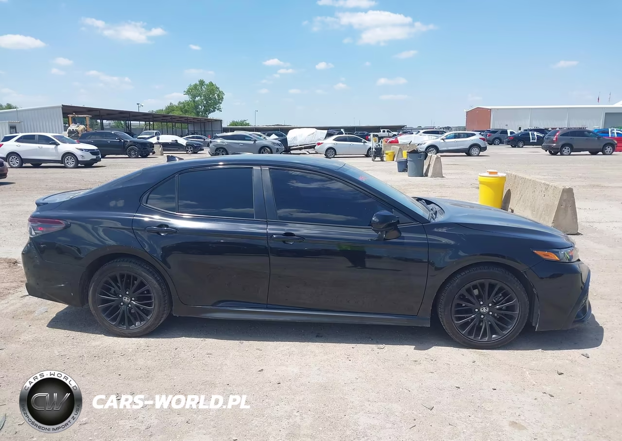 2021 Toyota Camry Se Nightshade Edition VIN:4T1G11AK1MU456620 - 13