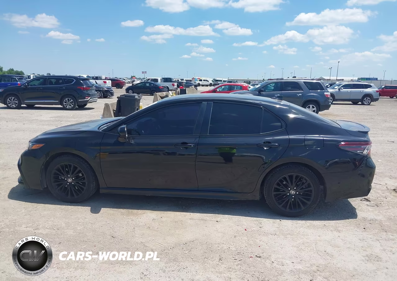 2021 Toyota Camry Se Nightshade Edition VIN:4T1G11AK1MU456620 - 14