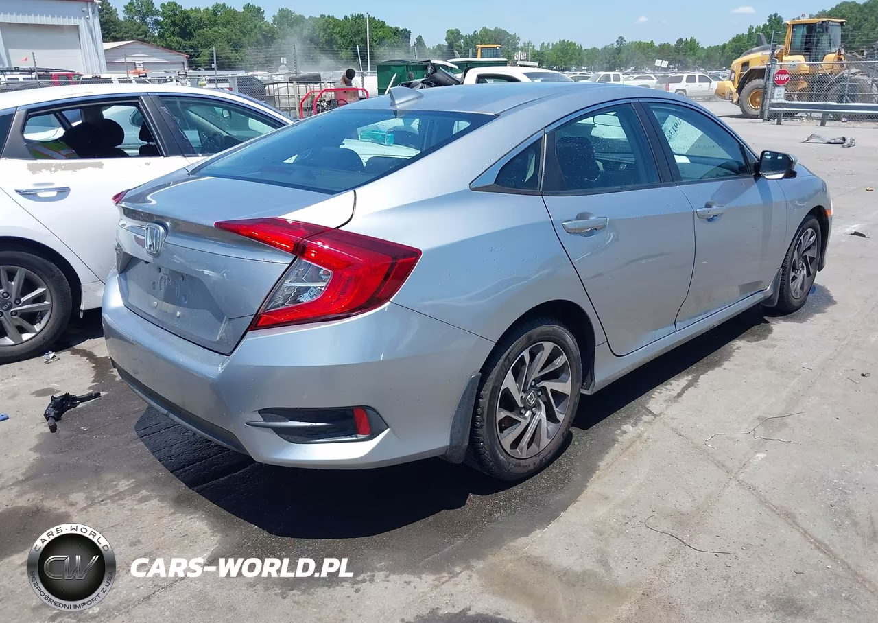 2017 Honda Civic Ex VIN:19XFC2F78HE014992 - 4