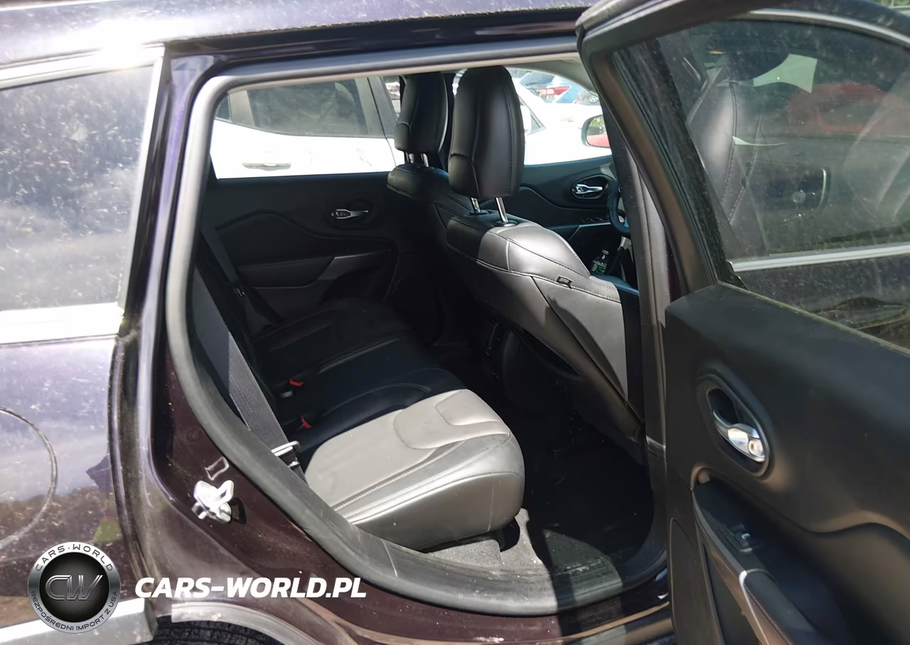 2021 Jeep Cherokee Latitude Lux 4X4 VIN:1C4PJMMX5MD226219 - 8