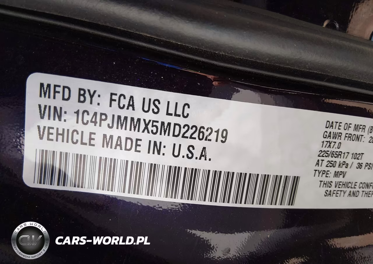 2021 Jeep Cherokee Latitude Lux 4X4 VIN:1C4PJMMX5MD226219 - 9