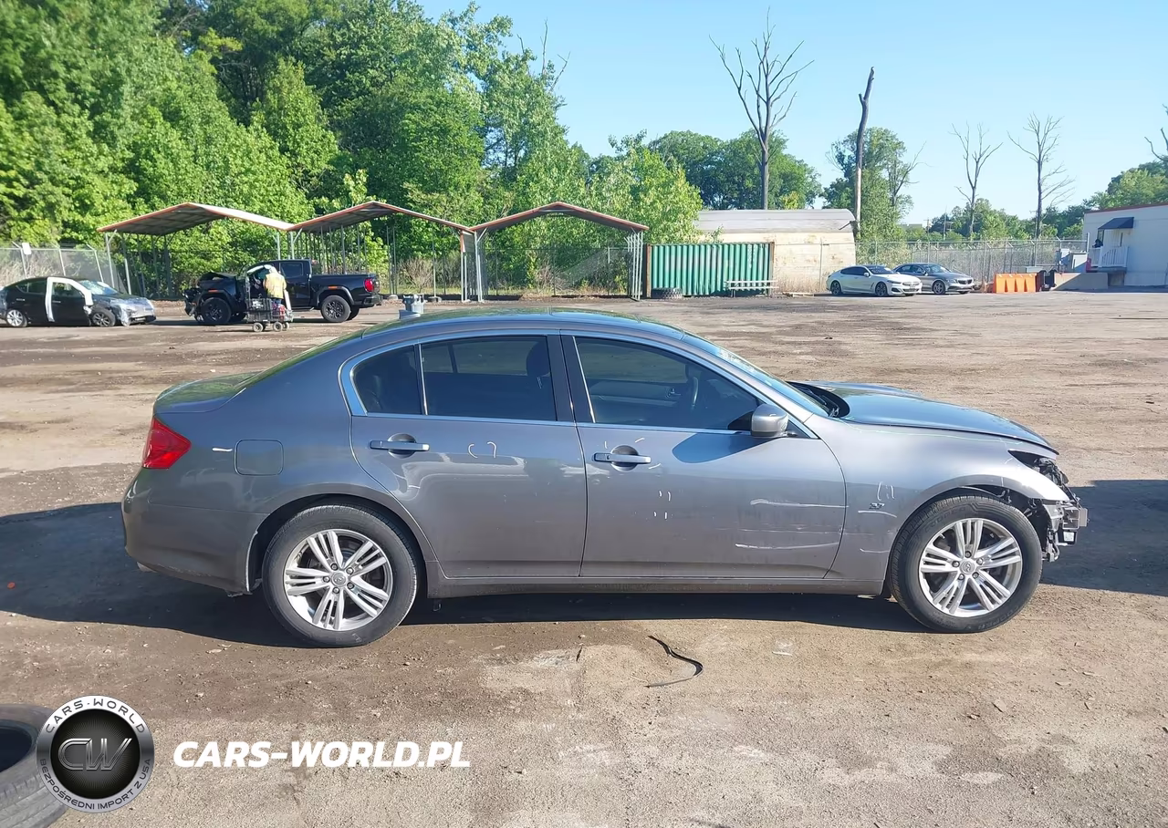 2015 Infiniti Q40 VIN:JN1CV6AR7FM651080 - 13
