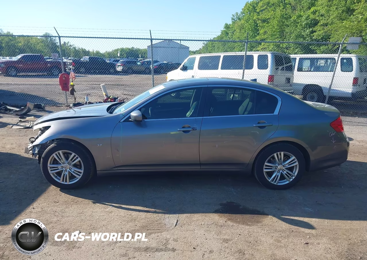 2015 Infiniti Q40 VIN:JN1CV6AR7FM651080 - 14