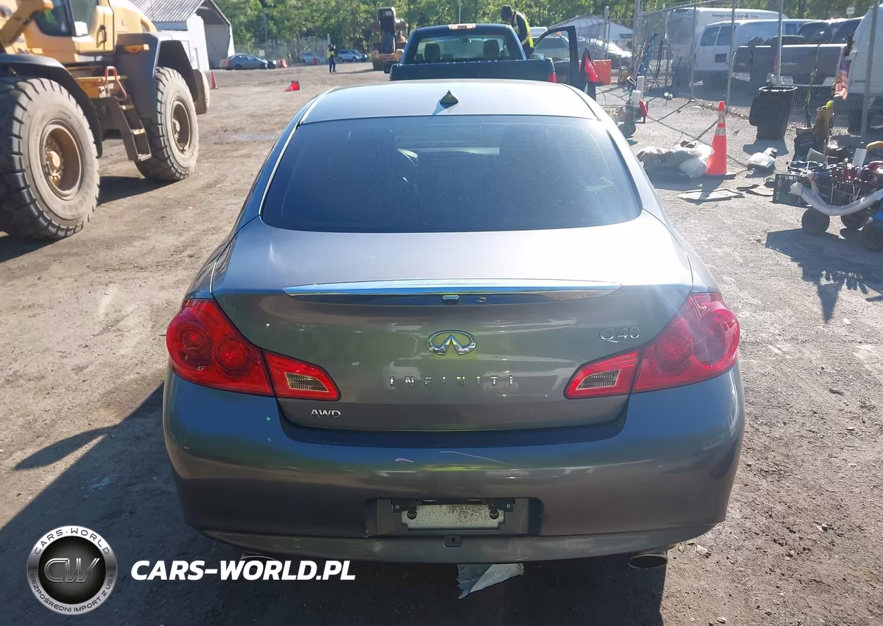 2015 Infiniti Q40 VIN:JN1CV6AR7FM651080 - 16