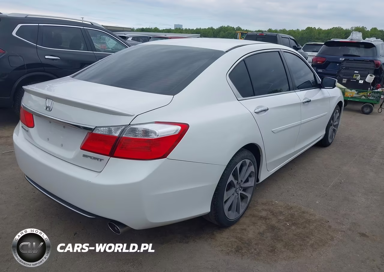 2015 Honda Accord Sport VIN:1HGCR2F52FA039369 - 4